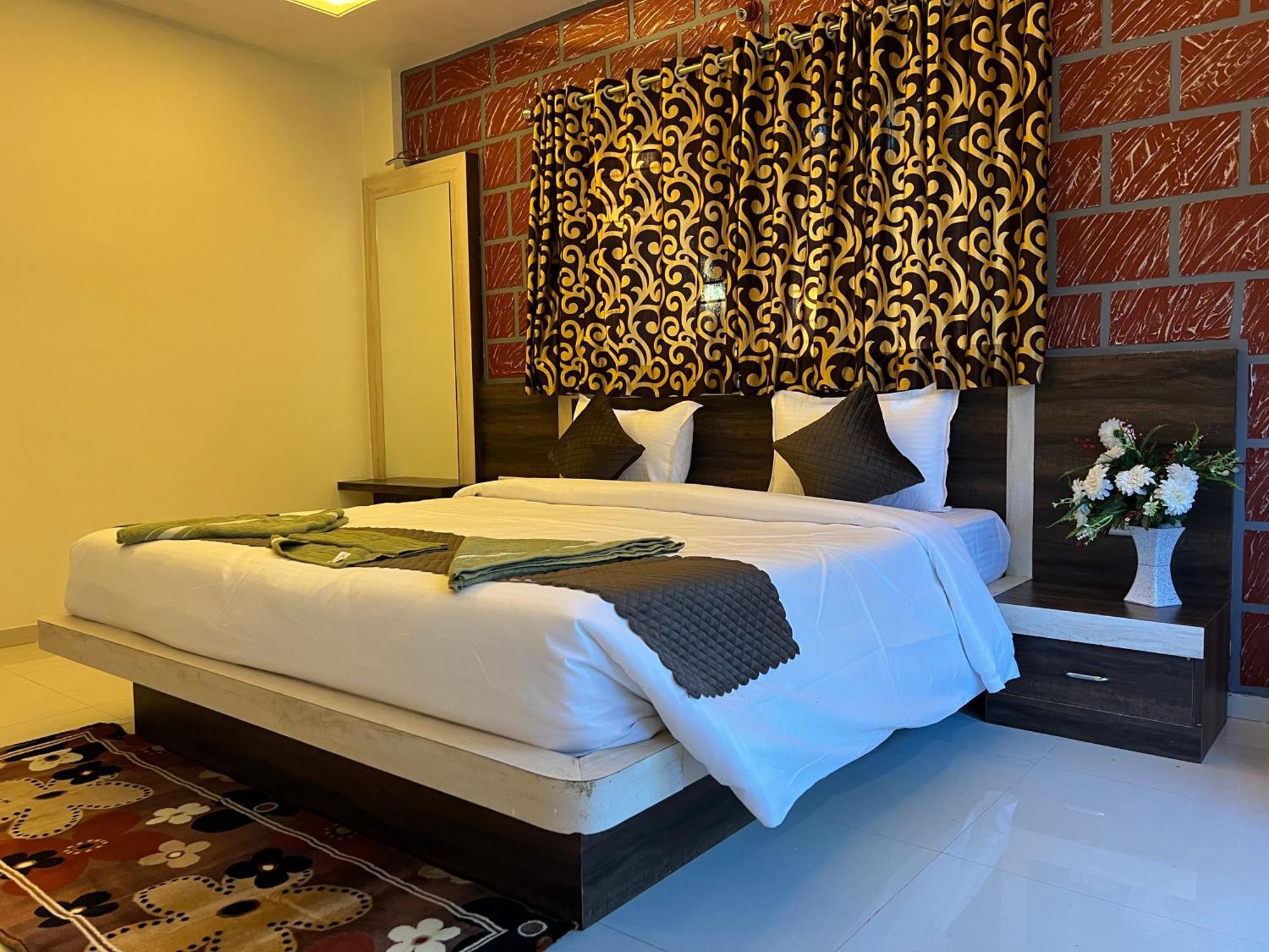 Hotel Shriyan Махабалешвар Екстер'єр фото